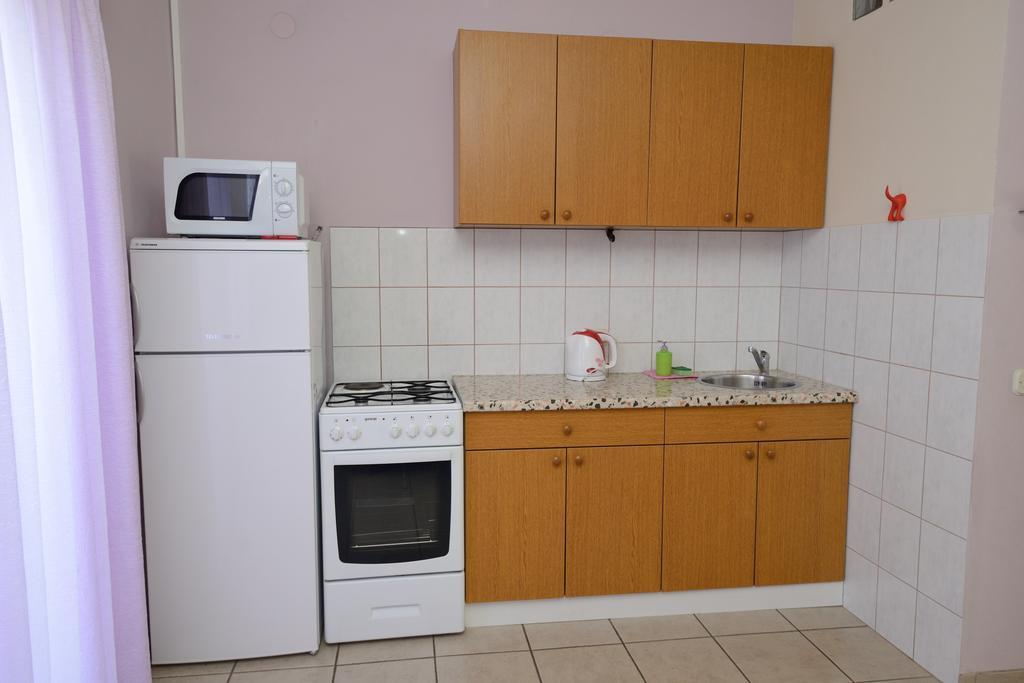 Hrusta Apartment Malinska Luaran gambar