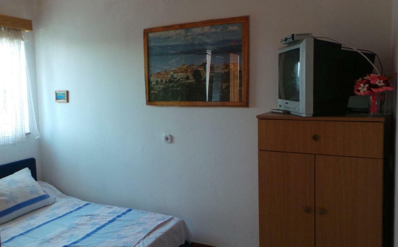 Hrusta Apartment Malinska Luaran gambar